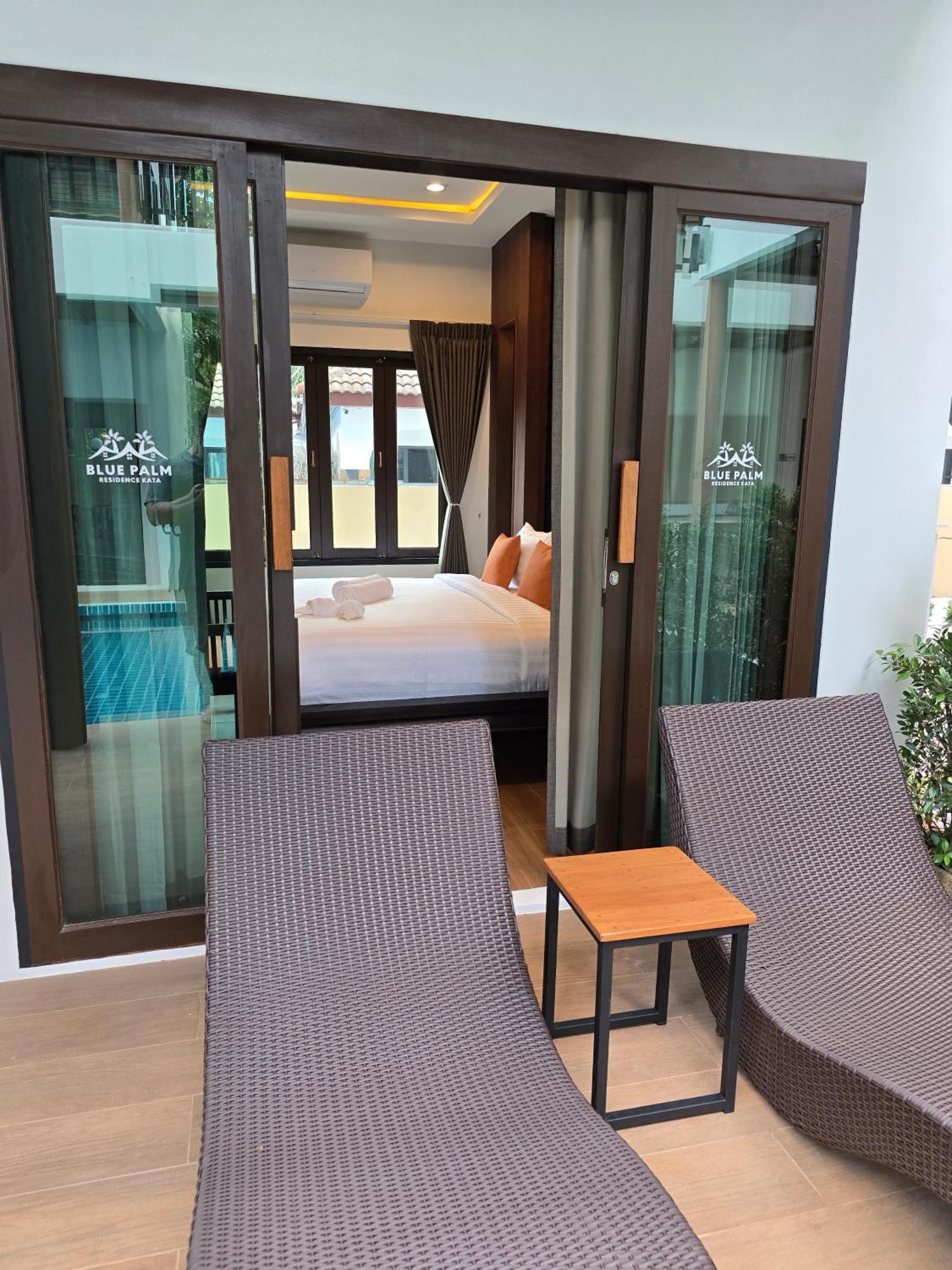 Blue Palm Residence Kata Luaran gambar
