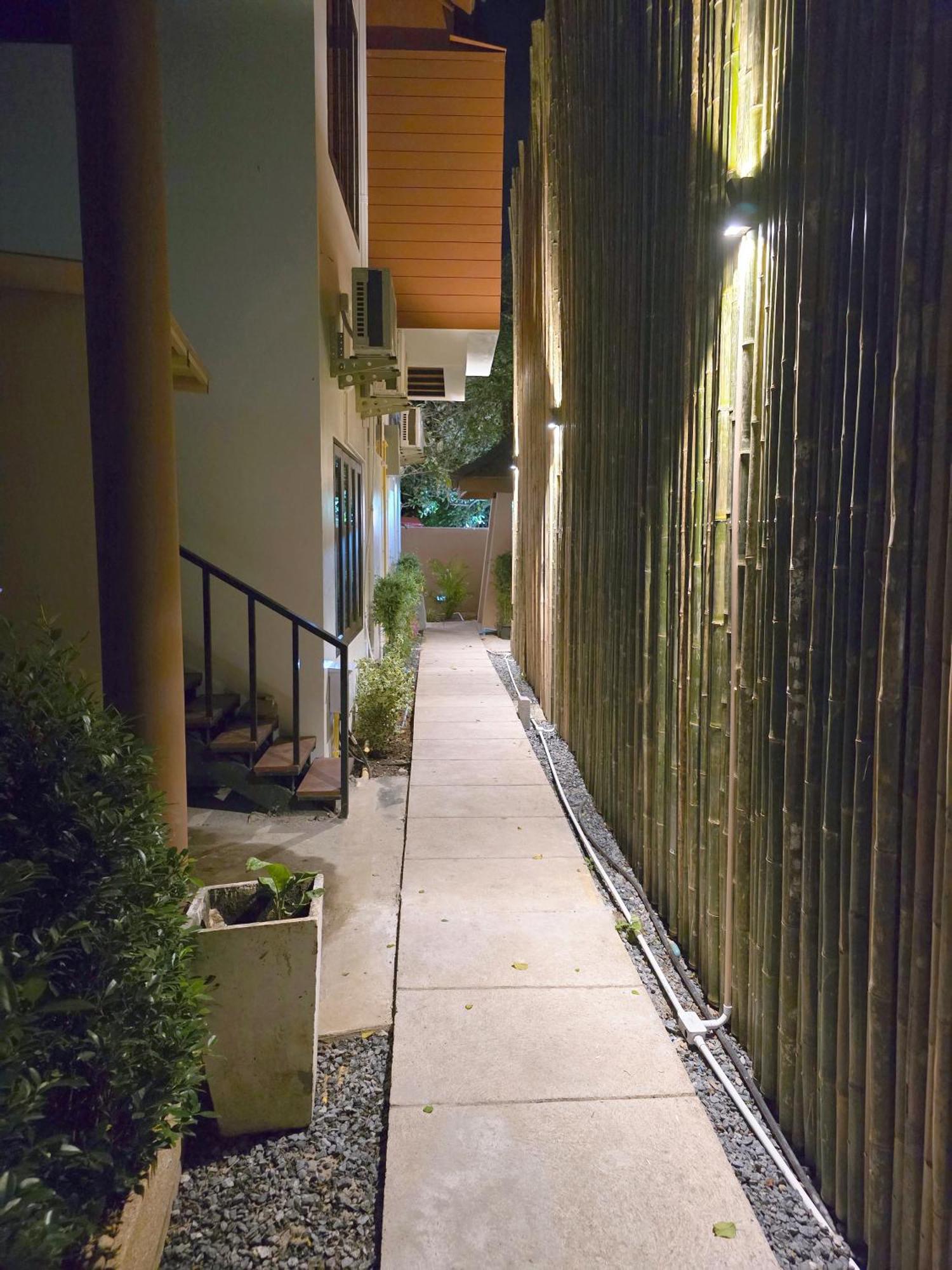 Blue Palm Residence Kata Luaran gambar