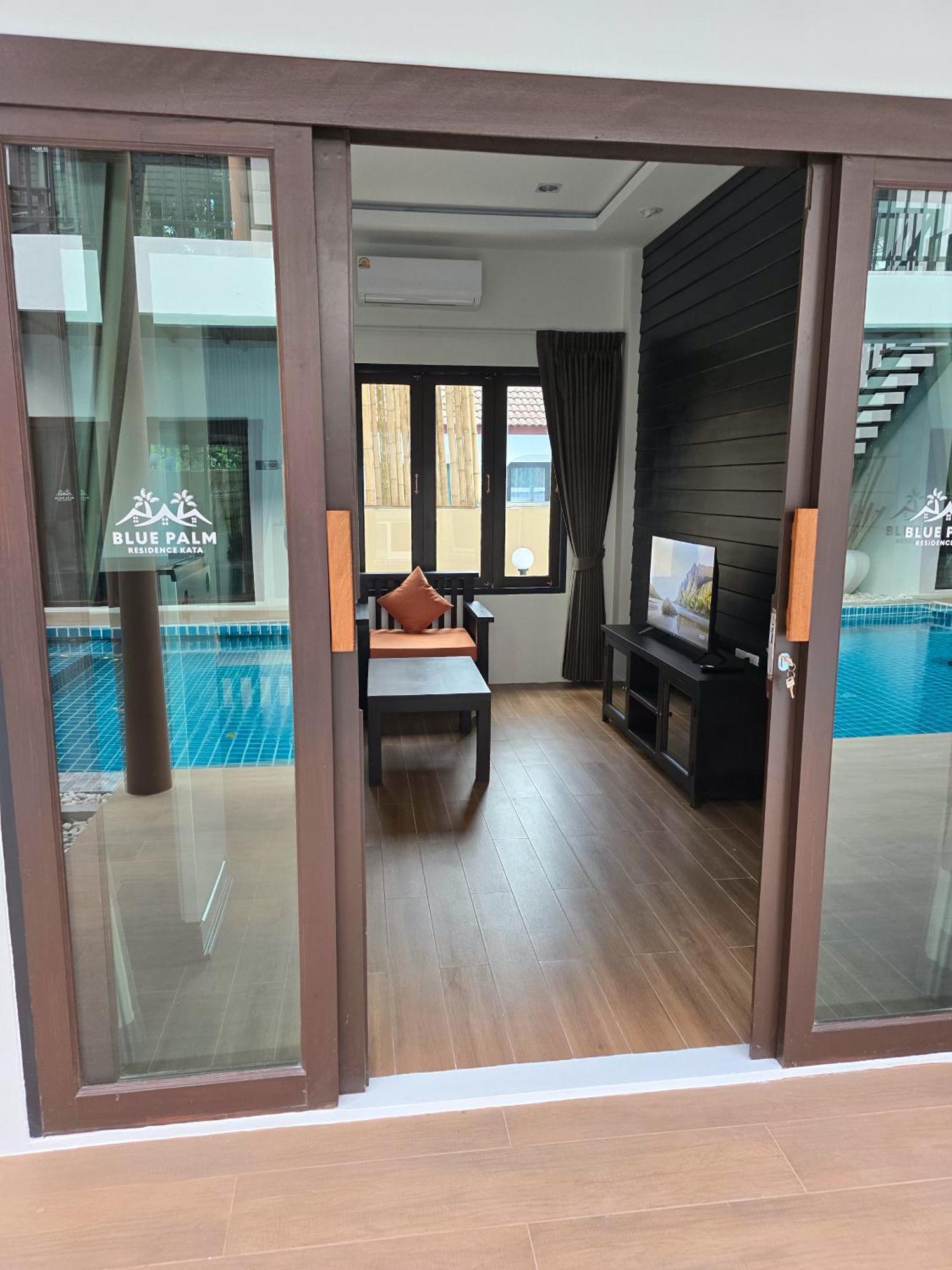 Blue Palm Residence Kata Luaran gambar