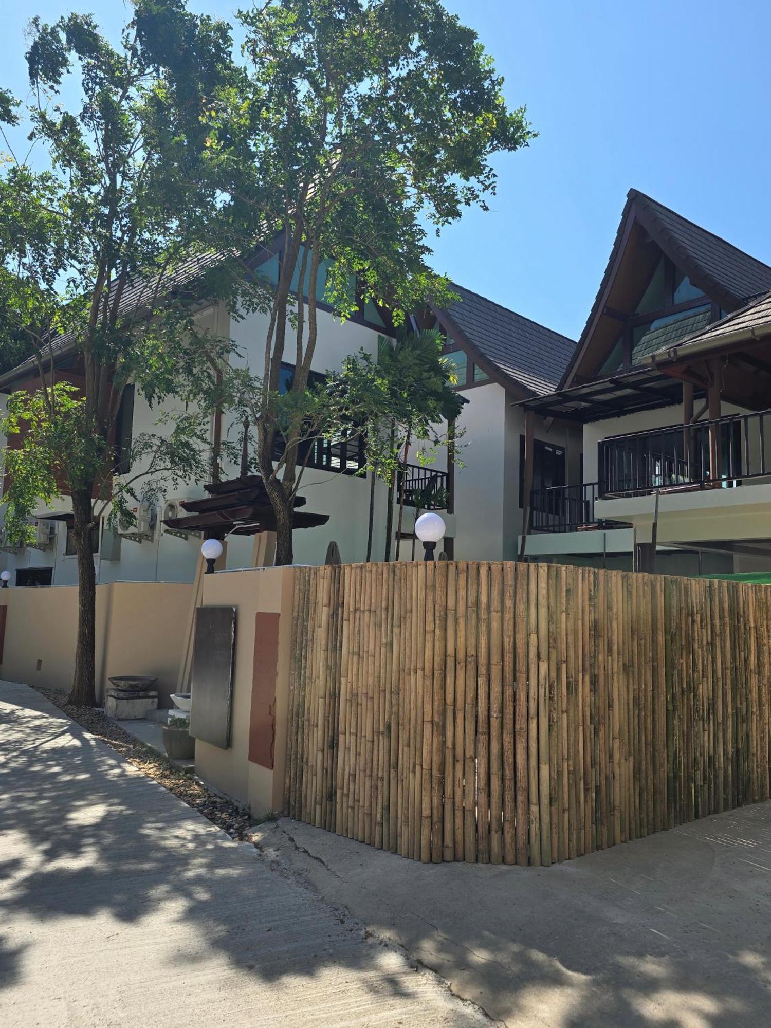 Blue Palm Residence Kata Luaran gambar