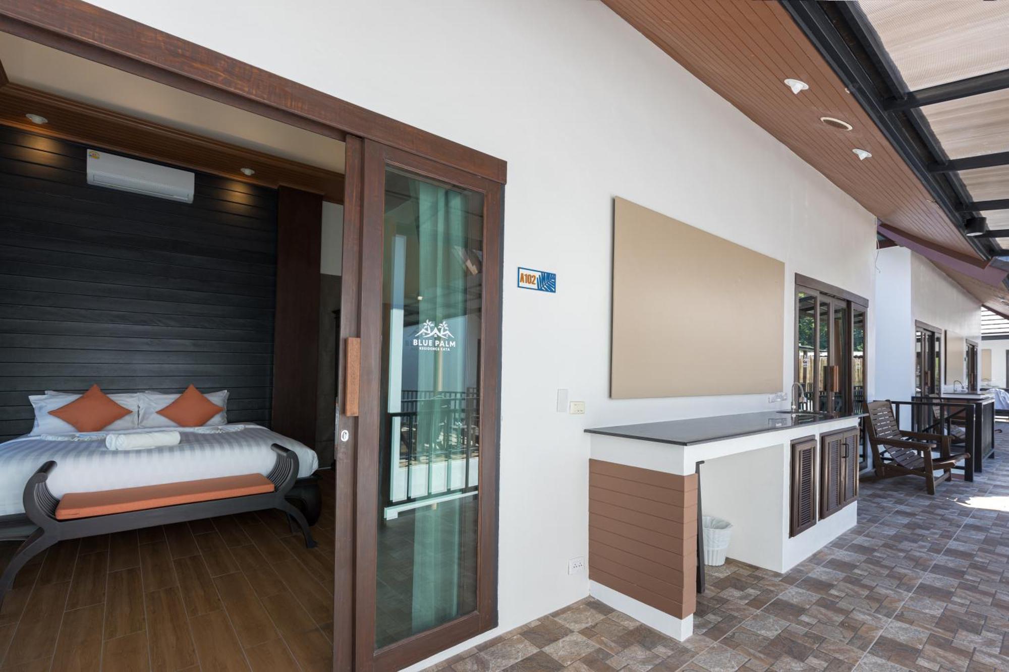 Blue Palm Residence Kata Luaran gambar